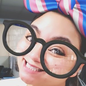 Meet your Posher, Christina